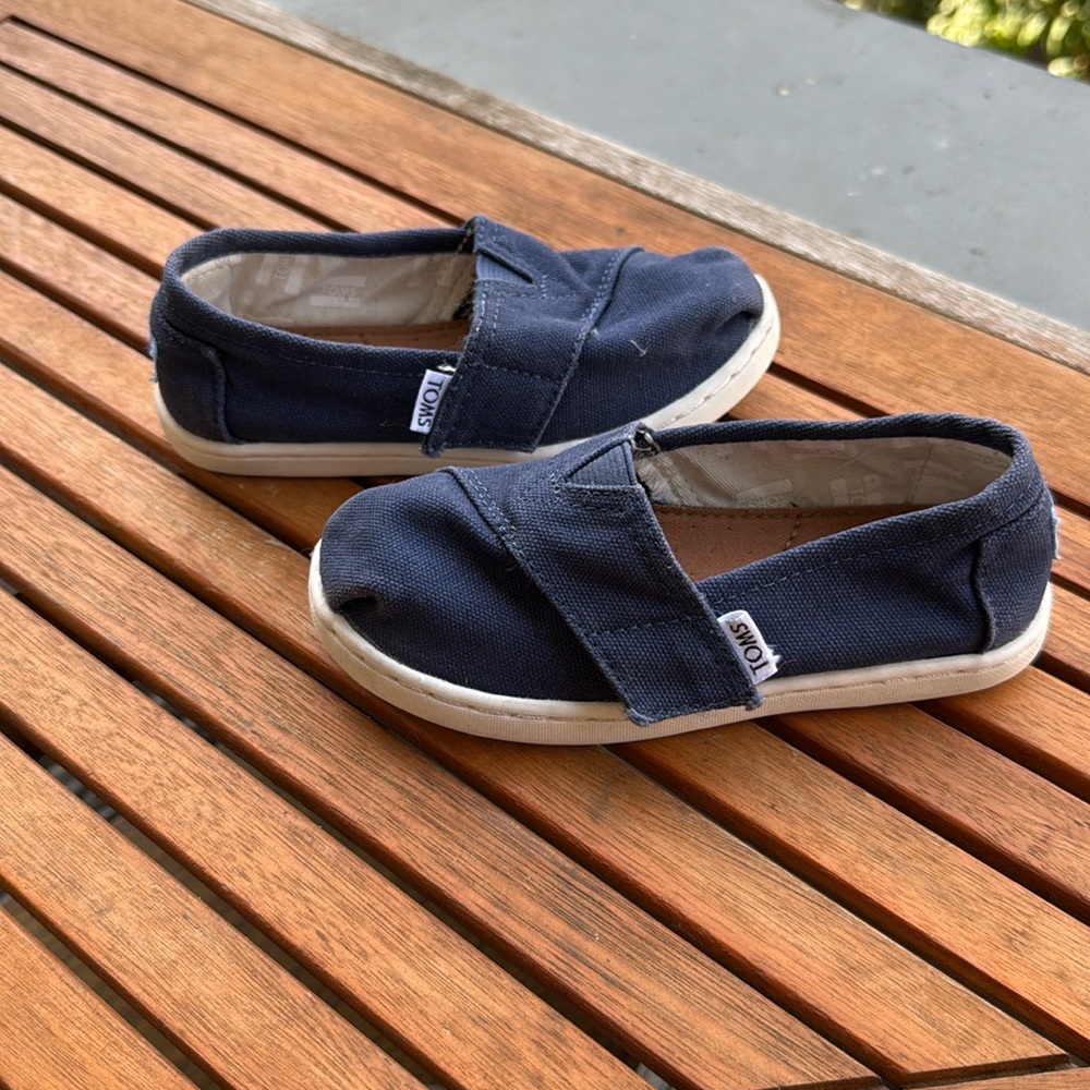 Tom’s Toddler Shoes‎ Unisex Size 9